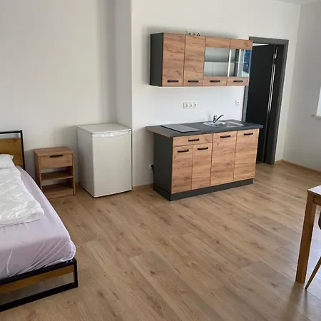 Pensionat Mit Bad Und Kueche Rotgesbuttel